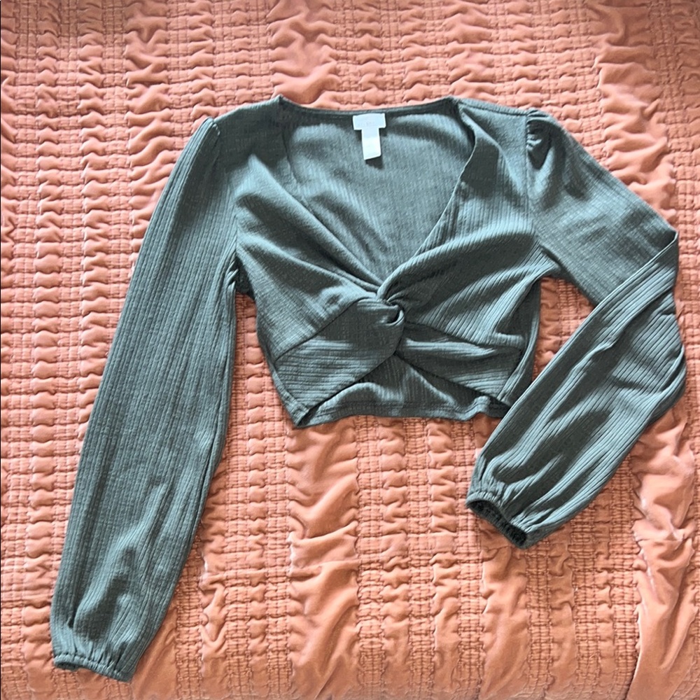 Knotted Long Sleeve Crop Top Green